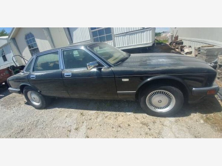 Thumbnail Photo undefined for New 1993 Jaguar XJ6